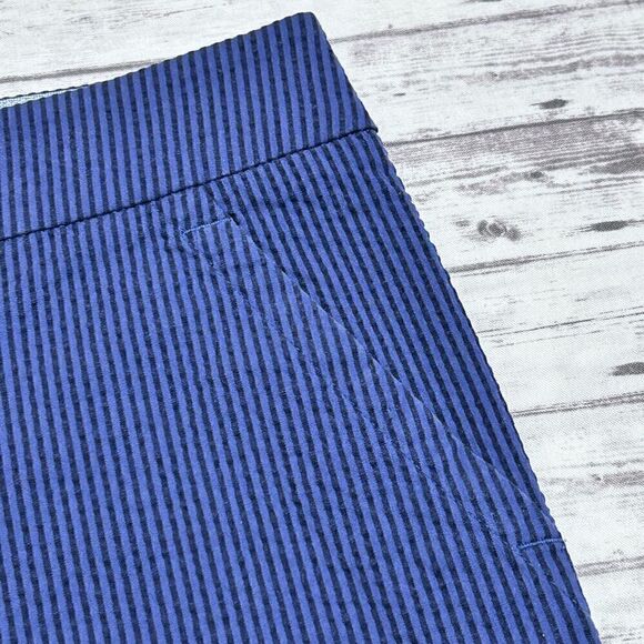 Southern Tide Leah Seersucker Shorts - Picture 6 of 10